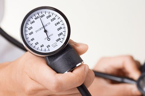 tonometer reading for high blood pressure